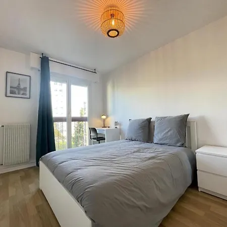 Le Bary - 10P - 100M2 - Gare - Parking Prive Gratuit Apartment Le Mans Exterior photo