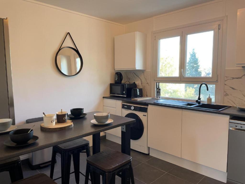 Le Bary - 10p - 100m2 - Gare - Parking Prive Gratuit Apartment *